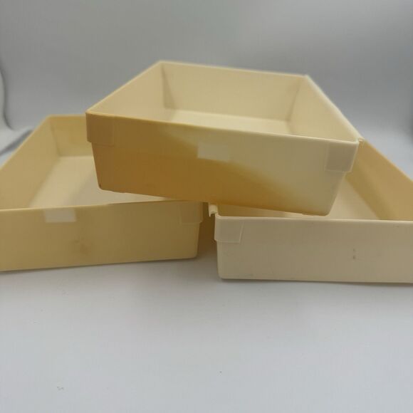 Rubbermaid Almond Interlocking Drawer Organizers JBI-2916 3 pcs. 9" x 6" x 2" - Picture 2 of 7